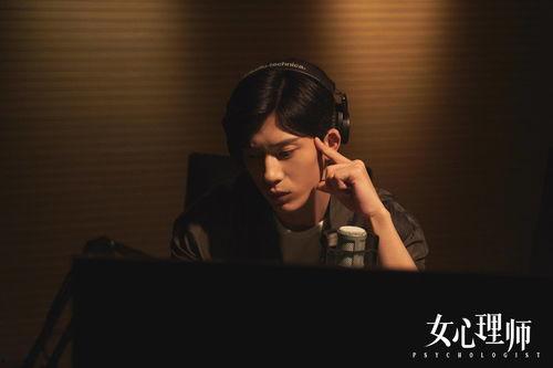 吃瓜小说娱乐圈双男主,娱乐圈双男主的甜蜜较量